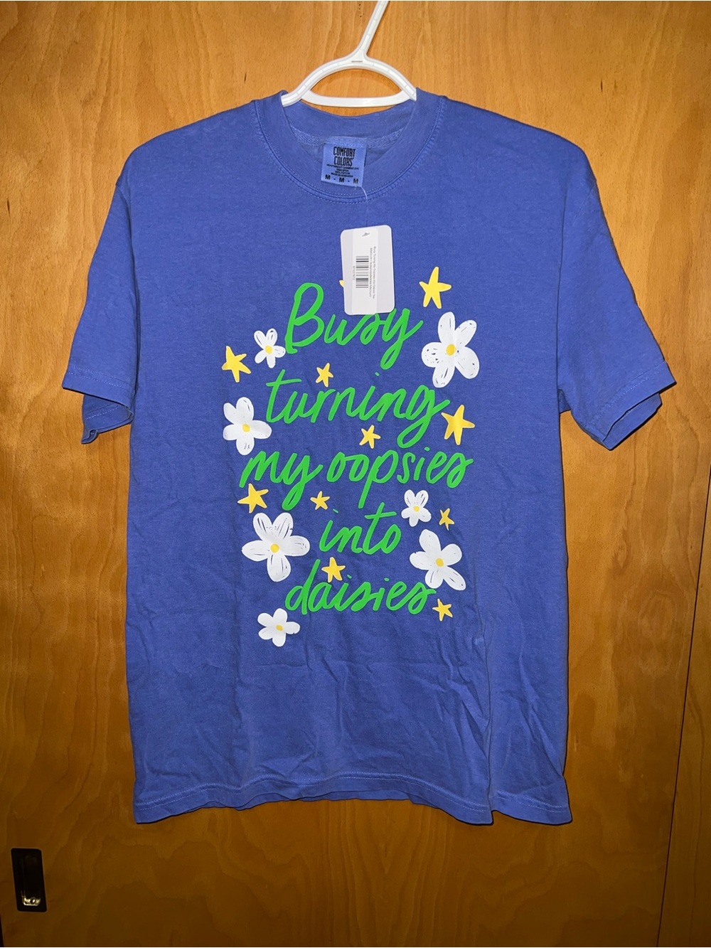 NWT poppy and pine busy turning my oopsies into daisies tee M